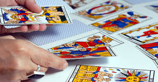 Mentalize a sua pergunta e tire uma carta. Tarot Gratis Tirada De Tarot Para Amor Salud Y Dinero