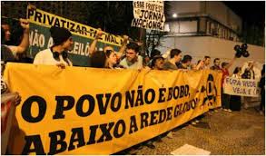 Resultado de imagem para manifestaÃ§Ã£o dos intervencionistas fora rede globo