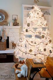 White christmas decor… elegance equals unity. 25 Absolutely Stunning White Christmas Tree Decorating Ideas