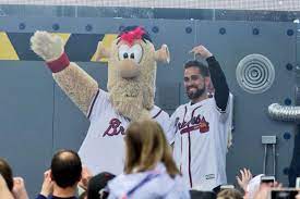 This is the official facebook home of the atlanta braves. Blooper New Mascot Of Atlanta Braves Gets Blasted On Social Media Sports Gwinnettdailypost Com