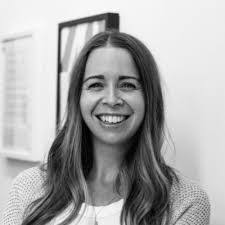 Laura Jepsen's Instagram, Twitter & Facebook