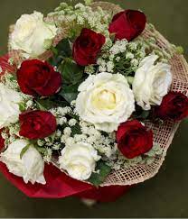 Send deliver flowers and gifts to manila philippines and all cities nationwide. 1 Dozen Of Red And White Roses