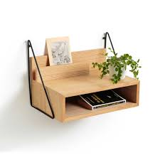 chevet suspendu 19 idees deco de table de nuit murale en 2021 chevet mural table de chevet suspendue chevet suspendu