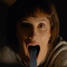 Karen Voss's Instagram, Twitter & Facebook