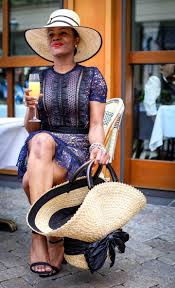 You do need wear a dress, jumpsuit, or suit also folks, so this post is about the best dresses. What To Wear To The Kentucky Derby Race Or Theme Party On May 5th