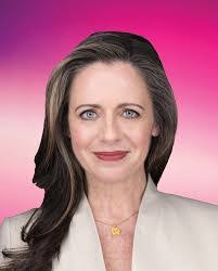 Jennifer Klemp's Instagram, Twitter & Facebook