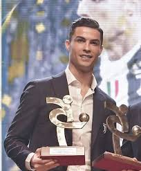 He is currently playing for the italian team, juventus. Cristiano Ronaldo House And Cars