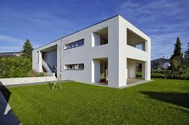 Our house is located just a few minutes walk from the center and the ski area, in the heart of warth. Neubau Doppelhaus Vorarlberg A