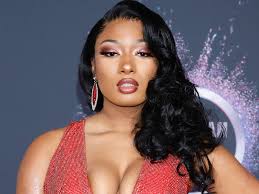 Rapper megan thee stallion body measurements complete information is listed below including her weight, height, bra cup, and shoe size. Savage Rapper Megan Thee Stallion Says She S Writing A Horror Movie