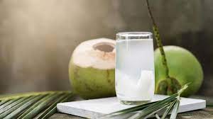 Namun, air kelapa tidak dianjurkan untuk digunakan sebagai pengganti pengobatan hipertensi atau preeklampsia pada ibu hamil. 10 Manfaat Air Kelapa Untuk Ibu Hamil Dan Janin