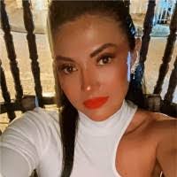 Veronica Constante's Instagram, Twitter & Facebook