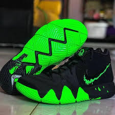 Kyrie irving probably just gave us all an accidental look at the newest upcoming kyrie sneaker in his nike line. 12 Wonderful Basketball Shoes Orange And Black Basketball Shoes Under 50 Dollars Shoesorganizer Basketball Shoes Kyrie Black Basketball Shoes Mens Nike Shoes