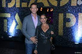 Antônia (samantha schmütz) é uma mulher simples que, apesar de desempregada e cheia de dificuldades para pagar as contas, não perde o bom humor. Samantha Schmutz Prestigia Aniversario De 44 Anos Da Cantora Preta Gil Em Festa Realizada Na Ilha Itanhanga Barra Da Tijuca Zona Oeste Do Rio De Janeiro Na N Purepeople