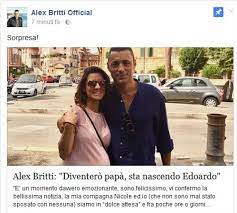 Oggi è lo stesso cantante romano ad aspettare di essere chiamato papà la vita privata dell'interprete romano è un rebus totale. E Riuscito A Fregare Tutti Alex Britti Sta Per Diventare Papa Ed E Solo Questione Di Giorni Finora Pero Nessuno Lo Sapeva L Annuncio Sui Social