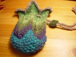 Welcome to h&m, your shopping destination for fashion online. Deep Sea Flower Dice Bag Anemone De Mer Pattern By Nene Knitting Patterns Knitting Geek Crafts