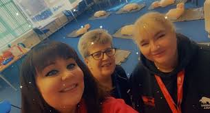 Fabulous day out with my awesome boss teaching year 6 kids CPR ☺️ 🚁  Midlands Air Ambulance Charity