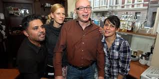 Cafe K Betreiber Ralf Schnoor Ist Nach Seinem Gewinn Bodenstandig Geblieben