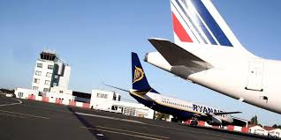 Pour faire des économies en voyage et réserver un billet pas cher, attention à ne pas passer forcément par des voyagistes, agence de voyage en ligne, tours opérateurs ou sites de voyage (type liligo. Pays Basque Le Vol Vers Madrid Moins Cher Depuis L Aeroport De Biarritz