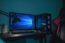 The setup isn't that important! Gaming Room Setup Ideas 26 Awesome Pc And Console Setups Hgg