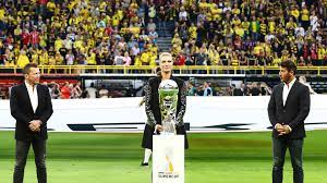 Check spelling or type a new query. 81 365 Zuschauer Sehen Packenden Supercup 2019 Dfl Deutsche Fussball Liga Gmbh Dfl De