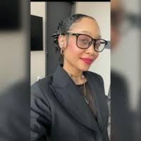 500+ "Artis" profiles