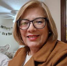 El candidato a alcalde para Santa Oeste Rene Alonso "El Pura Uva" calificó  de "Locura" la colocación de un tronco en las cercanías de la pasarela SAO,  expresando que todos los recursos