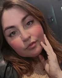 Johana Alvarez's Instagram, Twitter & Facebook