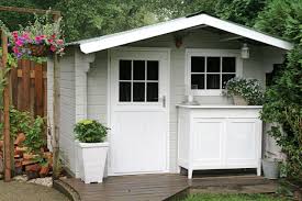 Holzfarbe Kaufen Moose F Mit Leinol Und Alkyd Fur Alle Oberflachen Und Alle Arten Von Holz Hart Oder Weich Glat Gartenhaus Holzhutte Garten Gartenhaus Farbe