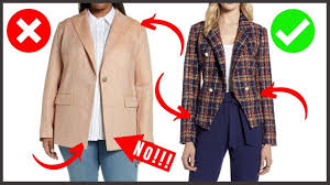 Avoid making your mid riff the focal point, wear clothes to accentuate other parts. How To Dress For Your Body Type Inverted Triangle Women Over 50 Triangle Body Shape Outfits Inverted Triangle Body Shape Outfits Inverted Triangle Fashion