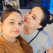 Riya Shaw (@riyashaw511) • Instagram photos and videos