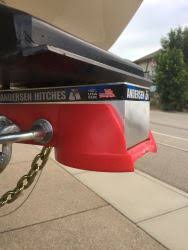 A hitch adapter anatomically modifies the trailer's king pin or pin box in order to lock itself effectively into a gooseneck hitch. Red Funnel On Andersen Ultimate Connection 5th Wheel Hitch Broke Off Etrailer Com