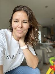 Sarah Warman's Instagram, Twitter & Facebook