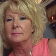 Kari Edmonds's Instagram, Twitter & Facebook