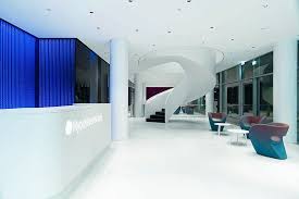 Banks do not restrict eligibility to certain groups of people — anyone who lives in a bank's serviceable area. Apleona R M Ausbau Unicredit Bank Ag Hamburg