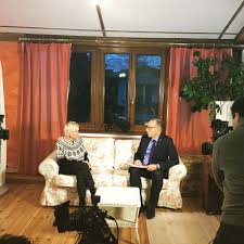 Ale wciąż lubi wracać do kultowych słuchowisk radiowych. Ewa Blaszczyk Nastapil Przelom W Leczeniu Jej Corki Czy Wyzdrowieje