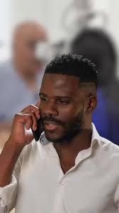 Experiencia Única con el Dr. Dueñas en Oftalmología