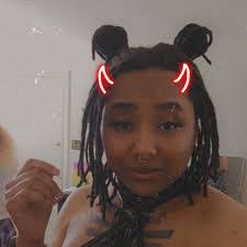 Shannon Weedman's Instagram, Twitter & Facebook