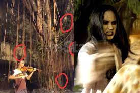 Pontianak harum sundal malam (2004) is considered one of the best horror,romance movie in india and around the world. Berani Jam 1 Pagi Pelajar Uitm Gesek Biola Lagu Pontianak Harum Sundal Malam Budak Umur 6 Tahun Nampak Kelibat Sedang Marah Mistik Mstar