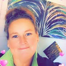 Kerry Oneill (kezagough)