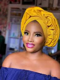 Rate the turnout Warri makeup artist Vicky's glam 💄👄