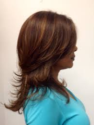 It looks great when the face is small. Short Layers On Long Hair With Highlights Theroyalhairtreatment