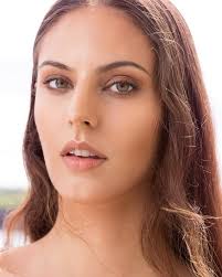 Beauty shot of this babe 😍 Shoot from last Friday ✨ Photographer➡️ @helbnd  @southseasphotography ▪️ Photgraphy Assistant➡️ @frida_lindstrm  @southseasphotography ▪️ Model➡️ @louise_yates_ @red11models ▪️ Makeup by  me 💄