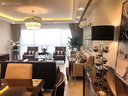 Bu Evin Icindeki En Kucuk Obje Bile Art Dekodan Bir Seyler Almis Ev Gezmesi 2020 Ev Icin Oturma Odasi Takimlari Luks Oturma Odalari