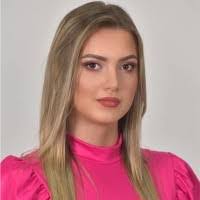 Azra Beganovic's Instagram, Twitter & Facebook