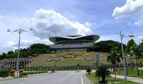 Maklumlah tempat putrajaya dan bangi adalah tempat menarik untuk dilawati ketika ramadhan. Pusat Konvensyen Antarabangsa Putrajaya Wikipedia Bahasa Melayu Ensiklopedia Bebas
