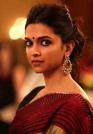 Piku Style File Deepika Padukone S 7 Different Everyday Looks That You Will Love Deepika Padukone Saree Deepika Padukone Style Beautiful Bollywood Actress