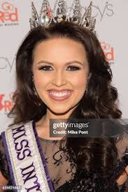 824 Miss International 2016 Stock Photos, High-Res Pictures, and Images