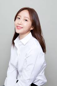 치어리더 활동 편집 2016년 에 롯데 자이언츠 에서 데뷔하면서 인지도를 알렸다. í•˜ë‹ˆ Exid ë‚˜ë¬´ìœ„í‚¤