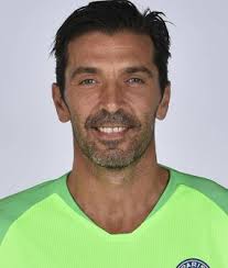 Сезон 2021/22 сезон 2020/21 сезон 2019/20 сезон 2018/19 сезон 2017/18 сезон 2016/17 сезон 2015/16 сезон 2014/15 сезон 2013/14 сезон 2012/13 сезон 2011/12 сезон 2010/11 сезон. Pfeifkonzert Fur Buffon Und Dessen Stilles Leid Champions League Kicker