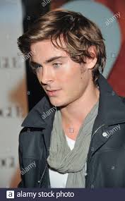 Zachary david alexander efron (/ˈɛfrɒn/; Zac Young Stockfotos Und Bilder Kaufen Alamy